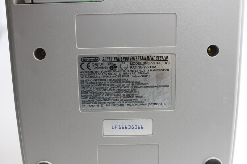 Laden Sie das Bild in Galerie -Viewer, Nintendo Super Famicom Spielkonsole - Grau (SHVC001)
