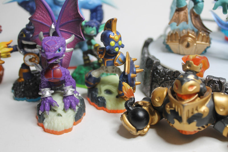 Laden Sie das Bild in Galerie -Viewer, Skylanders Spyros Adventure Figuren | Wii, 3Ds, Ps3, Xbox |
