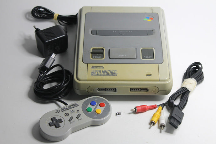 Nintendo Super Famicom Spielkonsole - Grau (SHVC001)