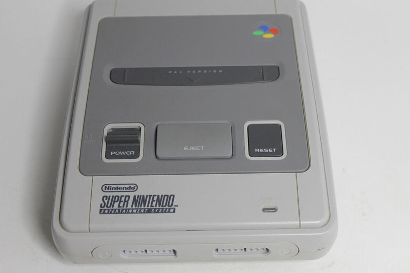 Laden Sie das Bild in Galerie -Viewer, Nintendo Super Famicom Spielkonsole - SNES - OVP Styropor toller Zustand
