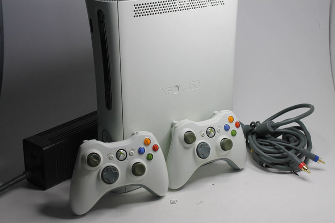 Microsoft Xbox 360 Premium 60GB Weiß Spielekonsole mit 2 Controllern