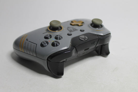 Microsoft Xbox One CalI of Duty Advance Warfare Special Edition Controller