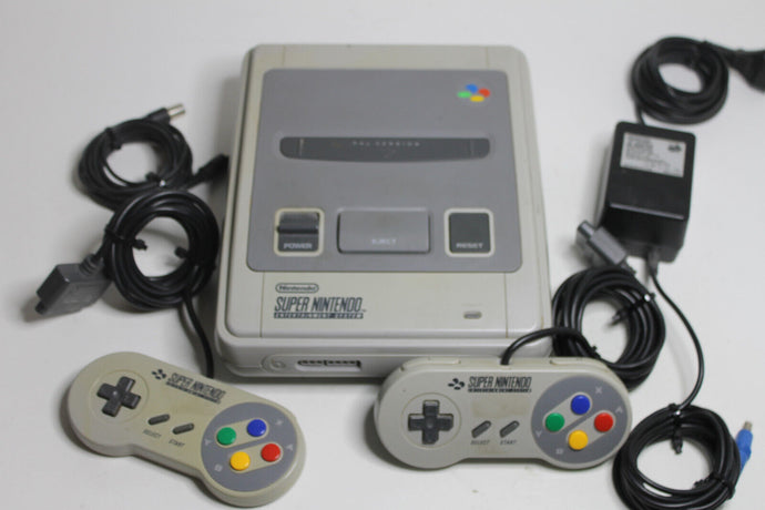 Nintendo Super Famicom Spielkonsole - Grau Komplett 2 Controller