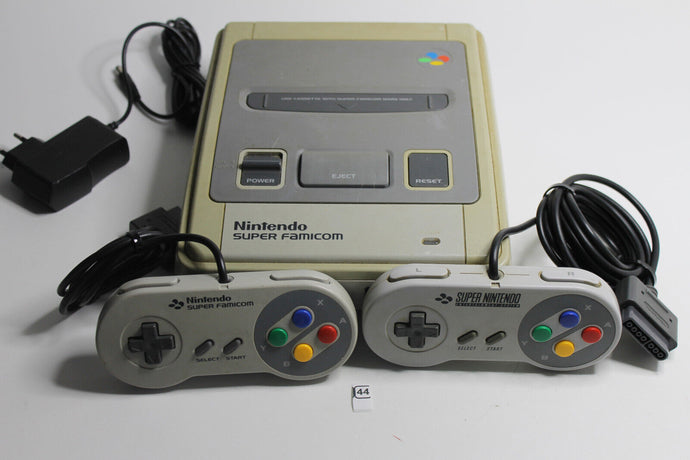 Nintendo Super Famicom Spielkonsole - Grau (SHVC001)