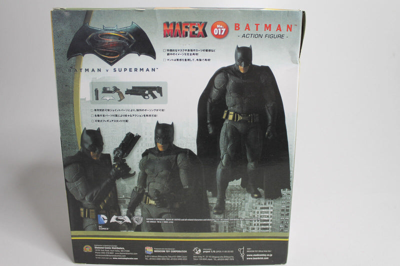 Laden Sie das Bild in Galerie -Viewer, MAFEX BATMAN vs Superman Actionfigur DC Comics Medicom Toy -Neu-
